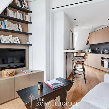 Appartamento Luxe Sous Les Toits De Avec Vue Tour Eiffel Parigi